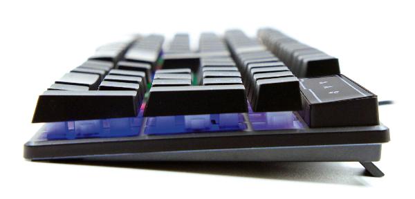 VARR compact Gaming keyboard - Rebel -, 3 RGB modi, 104 high quality membrane keys, 2,8m USB, 439 gram