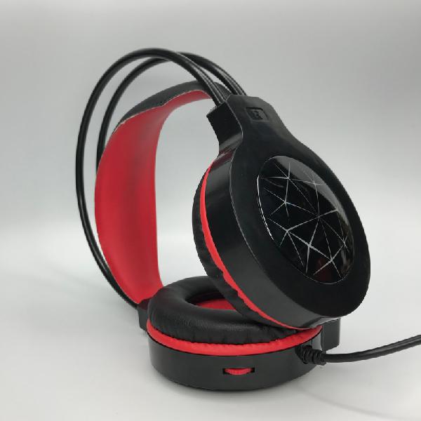 VARR VH6010B over-ear gaming headset met microhone en LED backlight