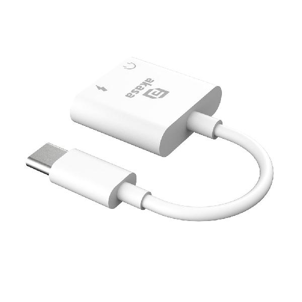 Akasa USB Type-C to 3.5mm Headphone Jack & PD 15W charging port