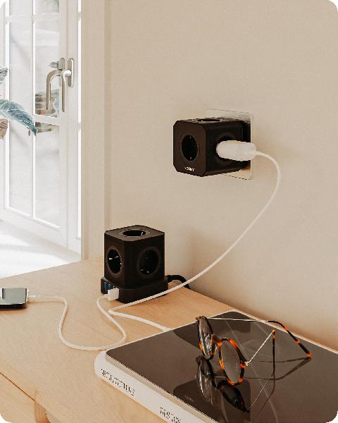 Voomy Power S10 - Cube Toren Stekkerdoos 4 USB A & 5/10 EU // Zwart